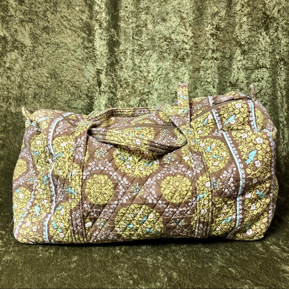 Vera Bradley Handbags - đź’žVera Bradley Sittin in a Tree large green duffle Vera Bradley Handbags - đź’žVera Bradley Sittin in a Tree large green duffle